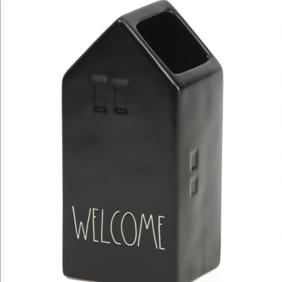 Rae Dunn “WELCOME” House Shaped Vase